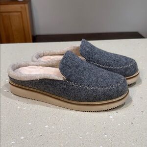 Sanuk Gray and Cream Mules